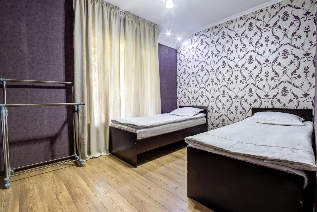 Opera Bed&Breakfast Бішкек Екстер'єр фото